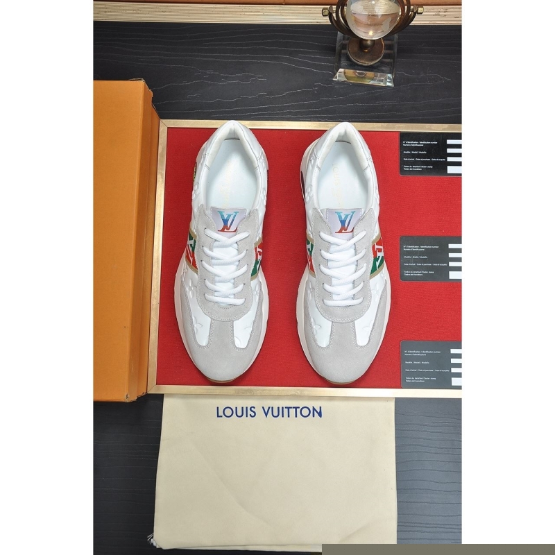 l**is V*t*n sneakers
